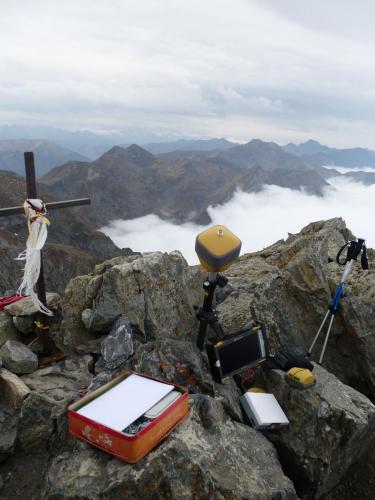 Mesures du Mont Valier avec d'autres géomètres.